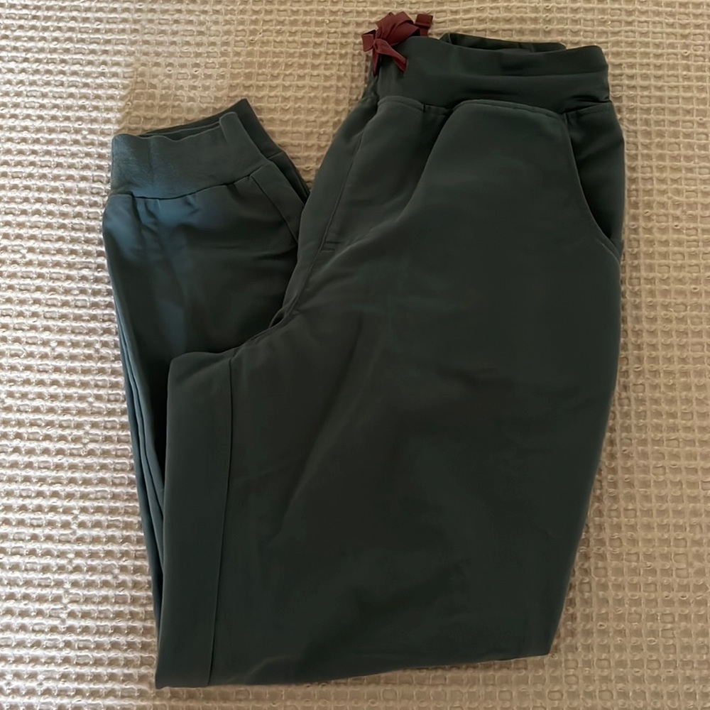 Figs High Waisted Bonsai Zamora Jogger Scrub Bottoms